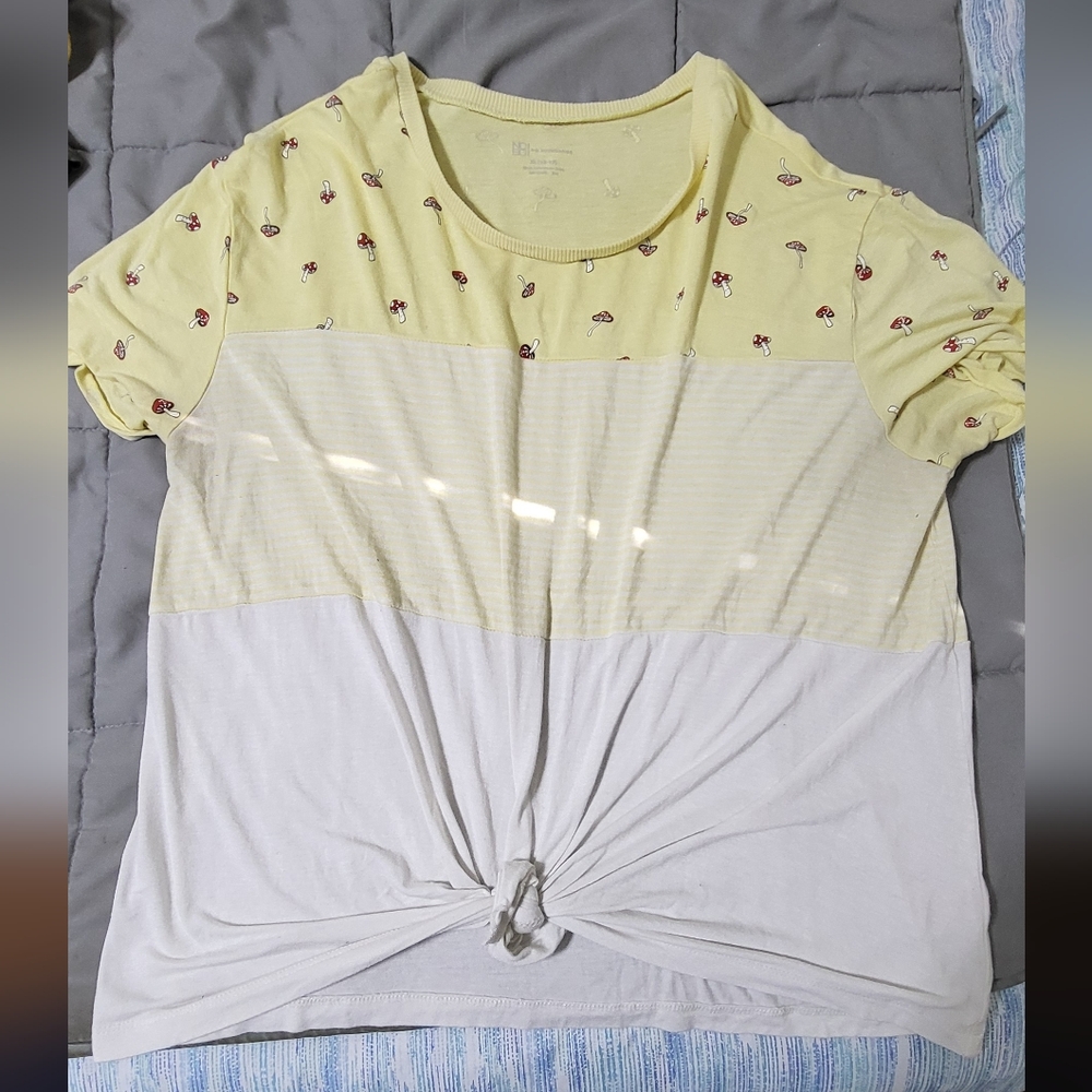 Yellow mushroom top